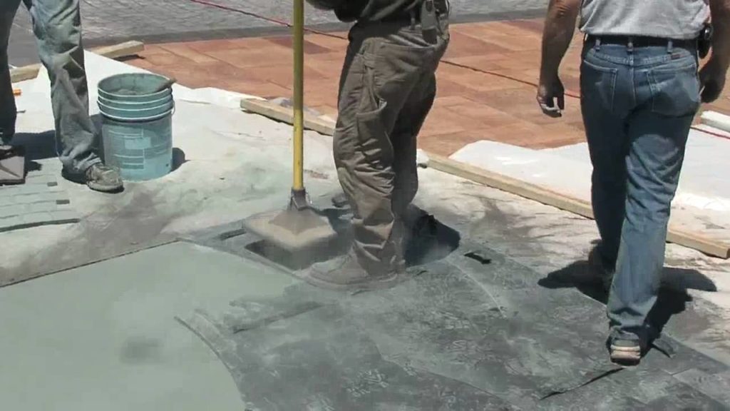 Temple Terrace-Tampa Custom Concrete Pros-We offer custom concrete solutions, Polished concrete, Stained concrete, Epoxy Floor, Sealed concrete, Stamped concrete, Concrete overlay, Concrete countertops, Concrete summer kitchens, Driveway repairs, Concrete pool water falls, and more
